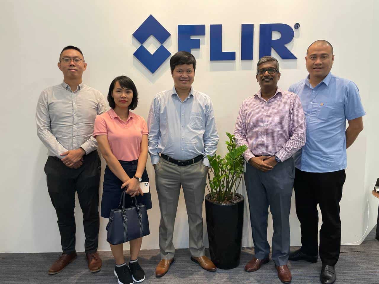 HTI Group’s Board of Directors worked and officially visited FLIR’s representative office in Singapore