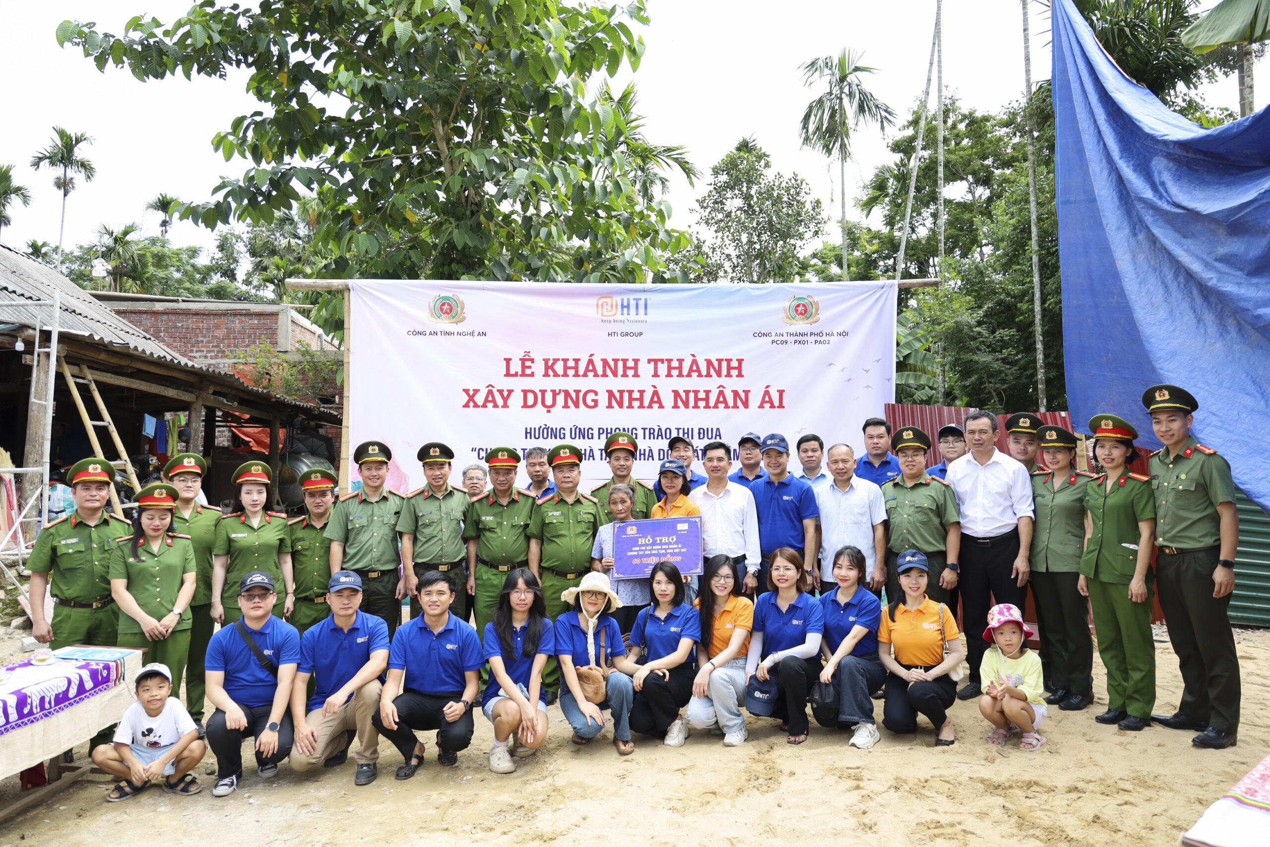 HTI Group chung tay lan tỏa yêu thương – Trao tặng 3 ngôi nhà nhân ái và 30 phần quà cho học sinh có hoàn cảnh khó khăn tại Nghệ An